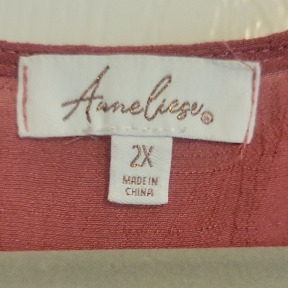 Stylish long sleeve Women's Rose flowy Blouse with White Embroidery Sz2X - Picture 2 of 5